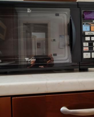 Forno microonde Whirlpool 