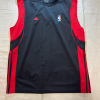 Canotta Adidas NBA nera e rossa basket