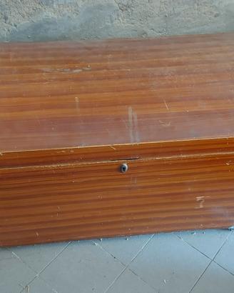 baule vintage bombato