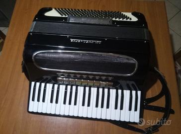 Fisarmonica leggera in quarta