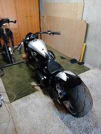 HARLEY  CUSTOM 