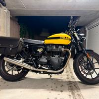 Triumph street twin 900