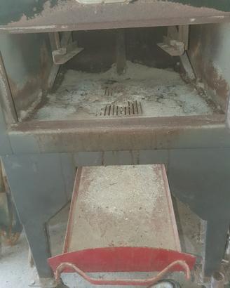 Forno a legna Arcuri con pietra refrattaria
