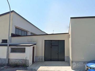 Capannone mq. 200 zona Iper