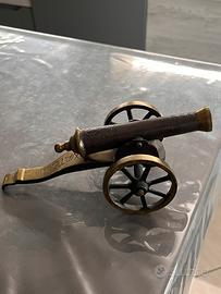 Cannone militare vintage ottone 1815 waterloo