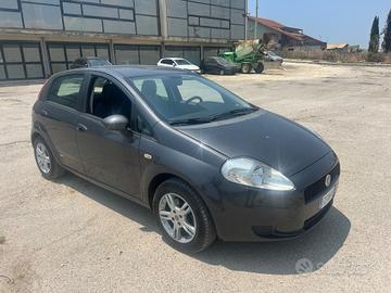Fiat Grande Punto 1.3 MJT 90 CV 5 porte Dynamic