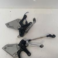 Pedane poggiapiedi originali Kawasaki Z900 (2018)