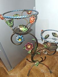 Porta fiori artigianale a ferro battuto