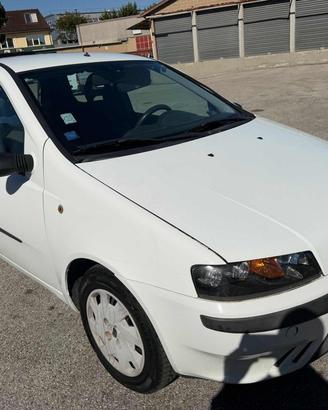 FIAT Punto 1.2i 16V cat 3p Verve senza nessun la