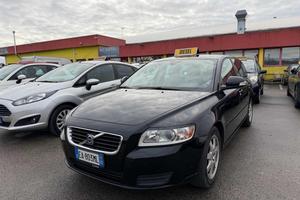 VOLVO V50 D2 R-design