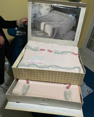 Set matrimoniale coperta in ciniglia piu tappeti