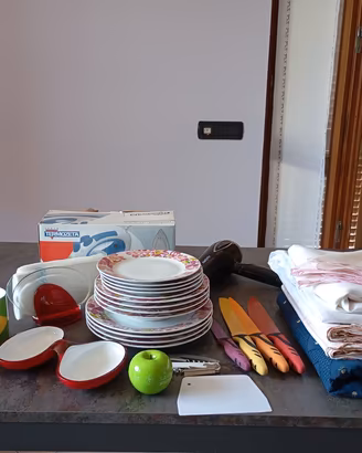 blocco accessorii e utensili per cucina 