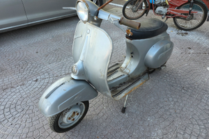 Piaggio Vespa 50L faro tondo 3 marce 1968