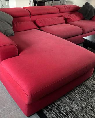 Divano rosso 310x200
