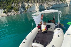 Gommone periodo estivo