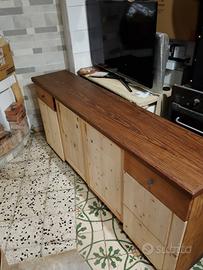 mobile artigianale da soggiorno completamente arti