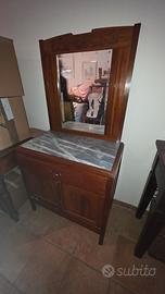 Comò pettiniera antico con specchiera 