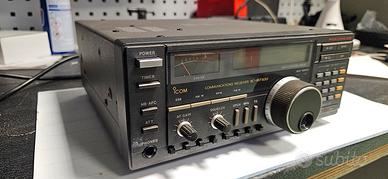Icom IC R7100