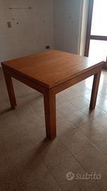 Tavolo in legno quadrato mt. 1x1 allungabile