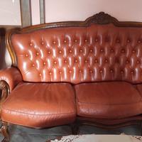 Divano 3 posti in pelle Chesterfield con poltrone