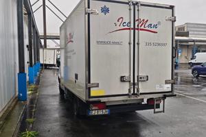 FURGONE MERCEDES FRIGO motore fuso