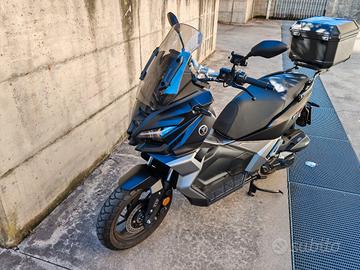 Voge Sfida SR2 ADV 200