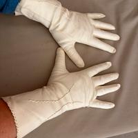 Guanti bianchi matrimonio