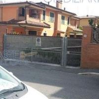 Torvajanica rumenia magazzino garage 60 mq