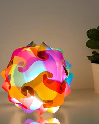 Lampada da tavolo colorata