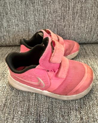 Scarpe bambina Nike taglia 25