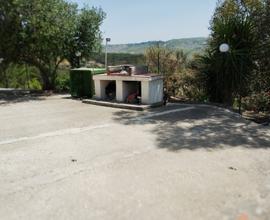 Terreno+casa nei pressi di Santa Caterina (10 Min)