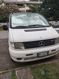 Mercedes Vito vetrato autocarro