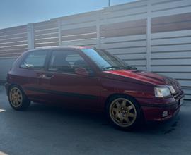 RENAULT Clio - 1995