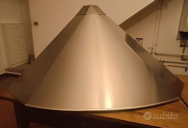 Cappa angolare in acciaio 