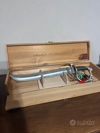 Sciabola del sommelier per sabrage