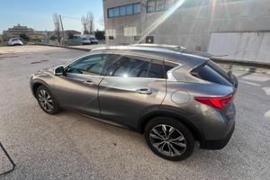 INFINITI QX30 2.2 diesel