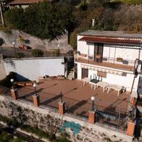 Poli: unifamiliare con giardino