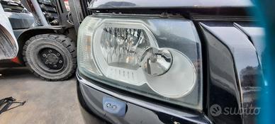 LAND ROVER FREELANDER 2 ANNO 2008 - FARO ANTERIORE