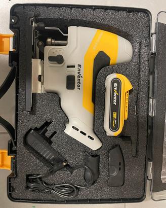 Seghetto alternatovo a batteria