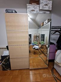 Armadio IKEA modello AULI MEHAMN