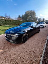 Mercedes-Benz CLS 220d MHV Coupé Premium AMG è un’