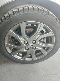Cerchi + gomme toyota yaris 4 fori