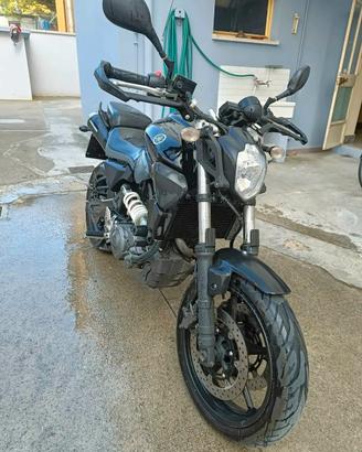moto mt03 anno 2011