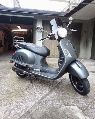 Vespa Gs 300