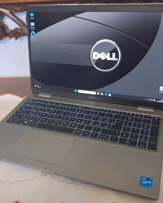 DELL 5520 i5-1145G7 16 RAM 512 SSD 15,6"
