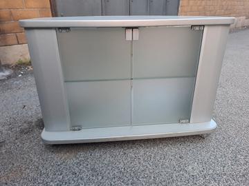 Mobiletto con ruote