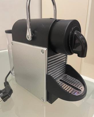 De Longhi macchina caffè capsule