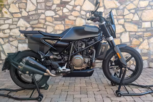 Husqvarna svartpilen 701
