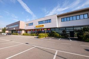 Immobile di 1188 m² a Boltiere