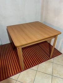 Tavolo allungabile